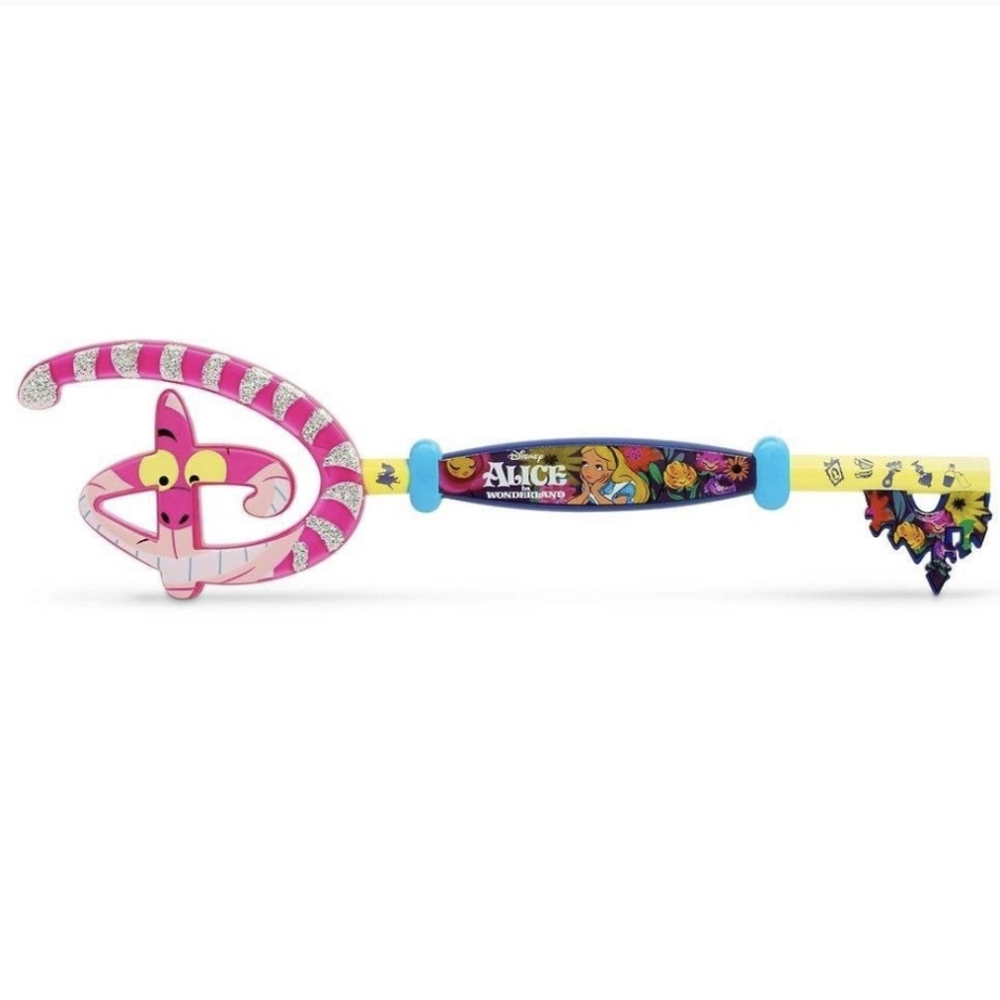 Disney Alice In Wonderland 70th Anniversary Collectible Key ~ Cheshire Cat Smile